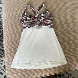 Lululemon woman’s tank top
